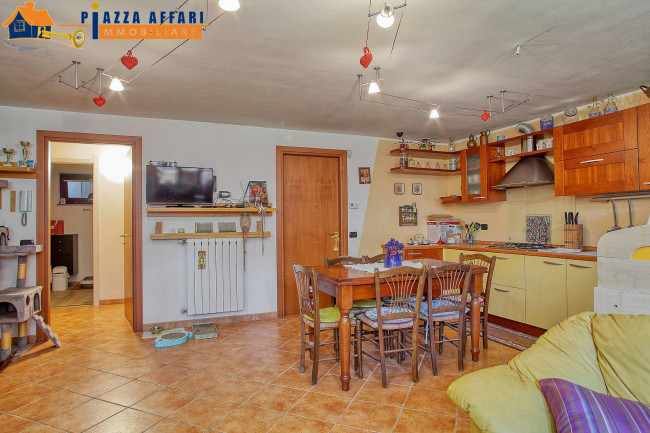 Villa in vendita a Lavena Ponte Tresa