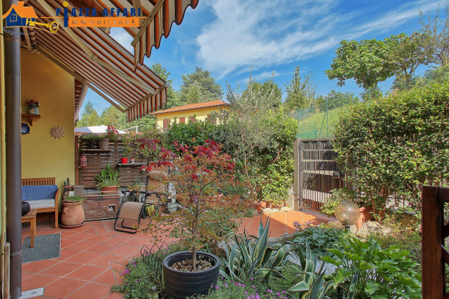 Villa in vendita a Lavena Ponte Tresa