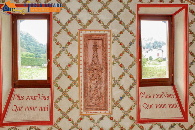 Villa in vendita a Cadegliano-Viconago