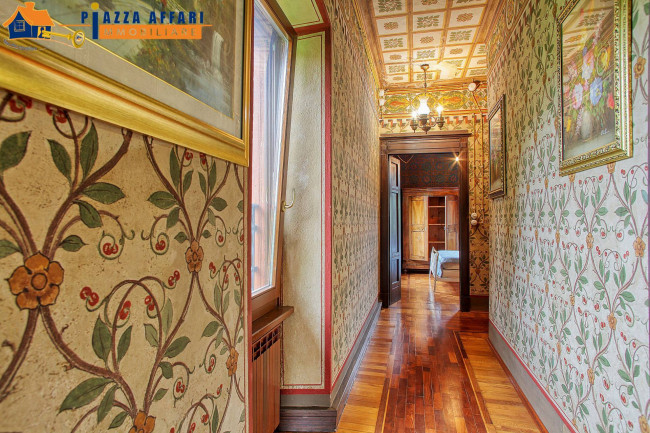 Villa in vendita a Cadegliano-Viconago