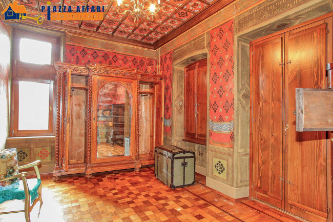 Villa in vendita a Cadegliano-Viconago