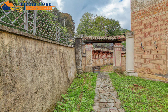 Villa in vendita a Cadegliano-Viconago