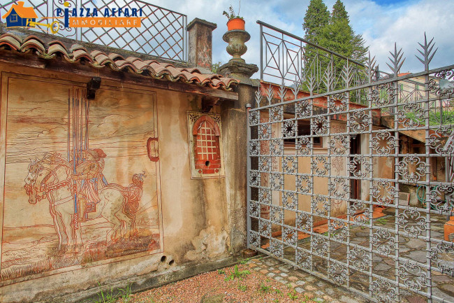 Villa in vendita a Cadegliano-Viconago