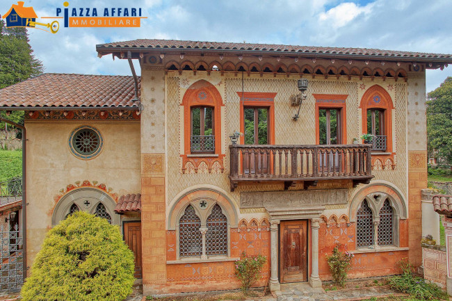 Villa in vendita a Cadegliano-Viconago