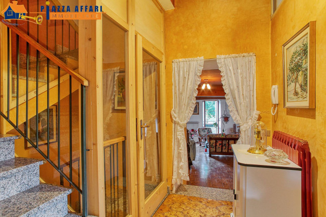 Porzione di Casa Terra / Cielo in vendita a Brezzo di Bedero