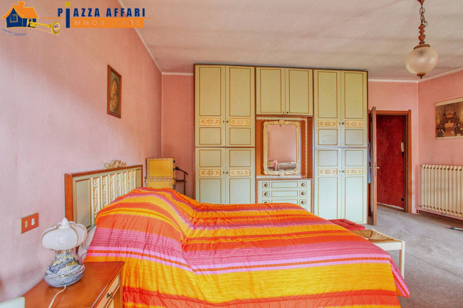 Porzione di Casa Terra / Cielo in vendita a Brezzo di Bedero