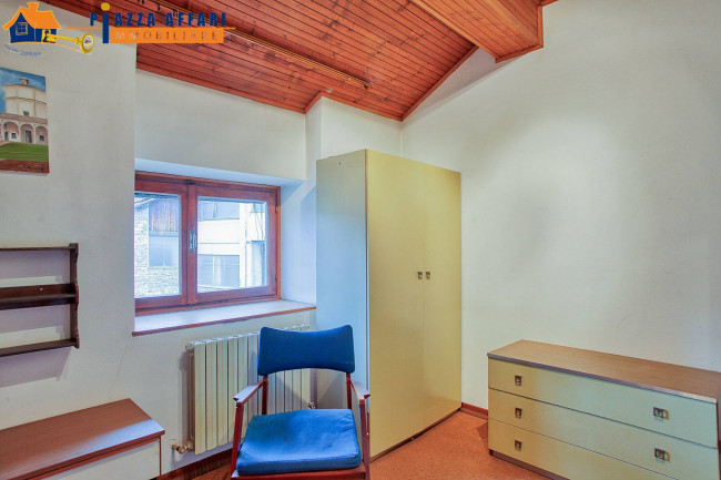 Porzione di Casa Terra / Cielo in vendita a Brezzo di Bedero