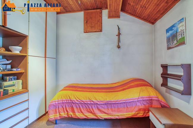 Porzione di Casa Terra / Cielo in vendita a Brezzo di Bedero
