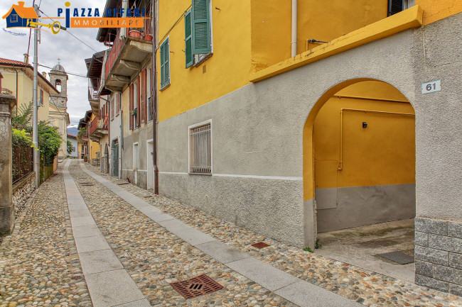 Porzione di Casa Terra / Cielo in vendita a Brezzo di Bedero