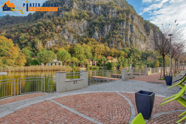 Attività commerciale in vendita a Lavena Ponte Tresa