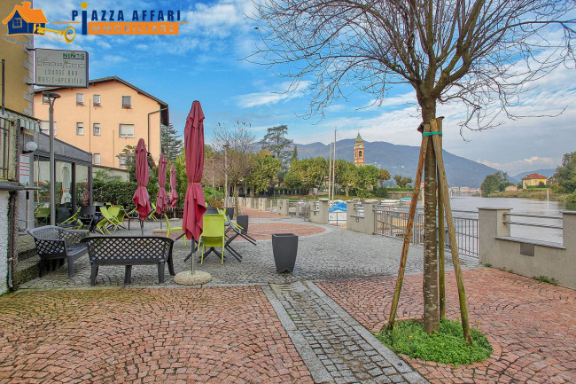 Attività commerciale in vendita a Lavena Ponte Tresa