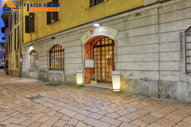 Attività commerciale in vendita a Varese