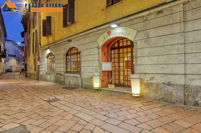 Attività commerciale in vendita a Varese