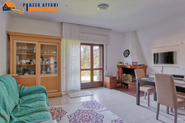 Villa in vendita a Cadegliano-Viconago