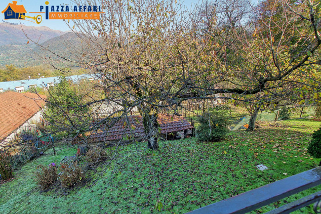Villa in vendita a Cadegliano-Viconago