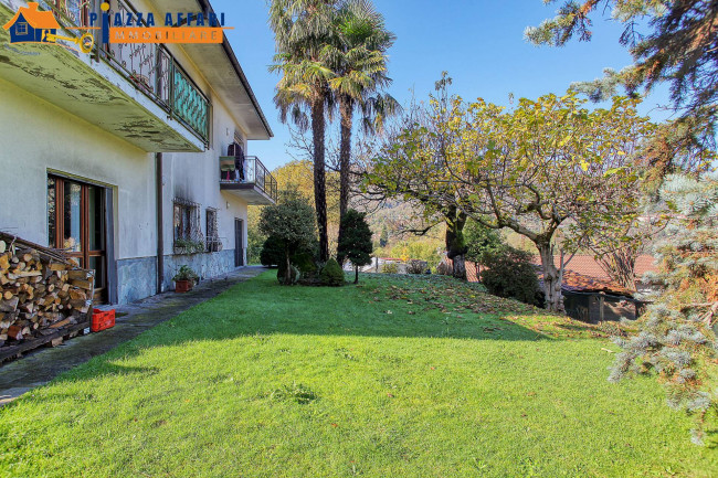 Villa in vendita a Cadegliano-Viconago
