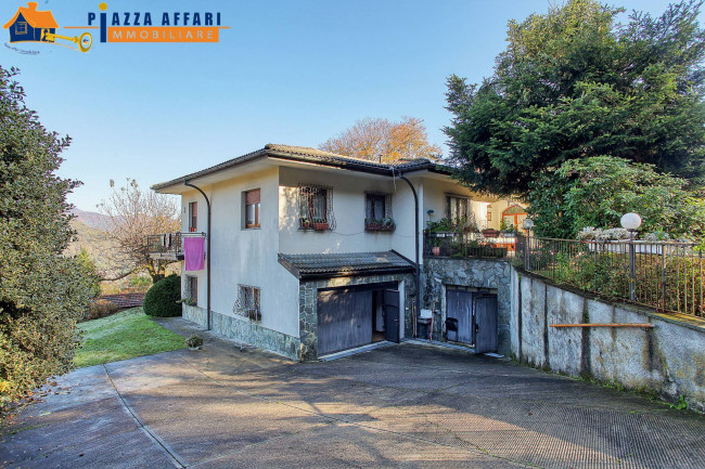 Villa in vendita a Cadegliano-Viconago