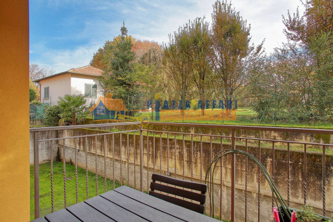 Appartamento in vendita a Caronno Varesino