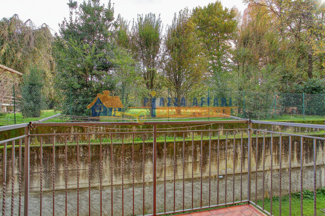 Appartamento in vendita a Caronno Varesino