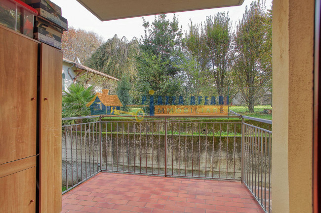 Appartamento in vendita a Caronno Varesino