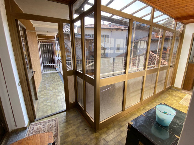 Porzione di Casa Terra / Cielo in vendita a Brusimpiano