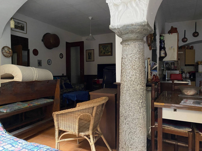 Porzione di Casa Terra / Cielo in vendita a Brusimpiano