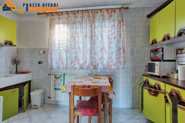Villa Bifamigliare in vendita a Cadegliano-Viconago