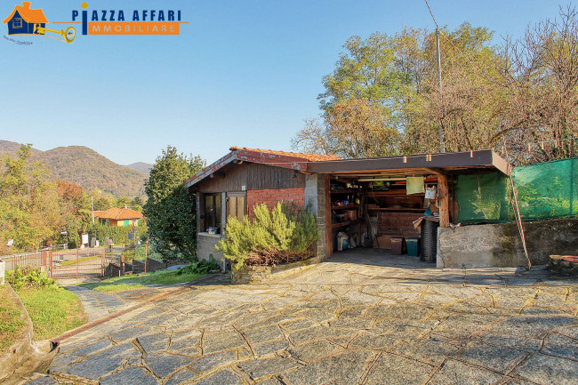 Villa Bifamigliare in vendita a Cadegliano-Viconago