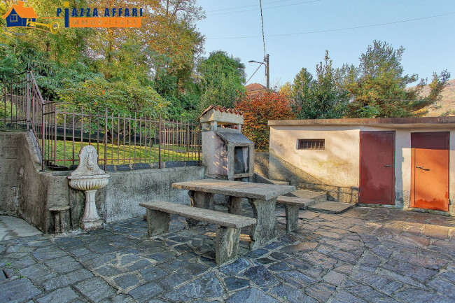 Villa Bifamigliare in vendita a Cadegliano-Viconago