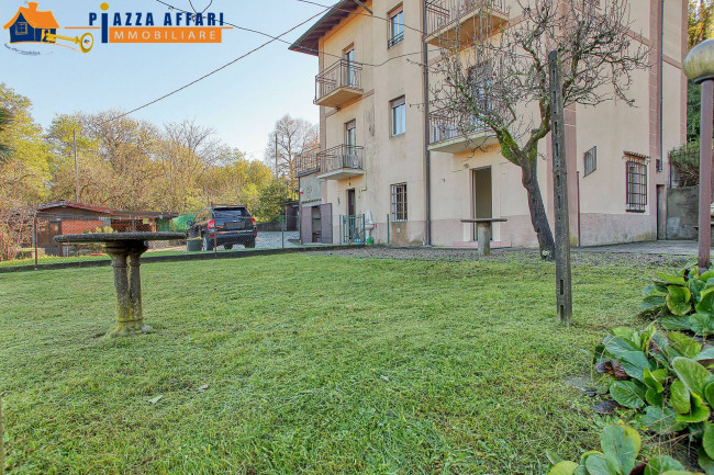 Villa Bifamigliare in vendita a Cadegliano-Viconago