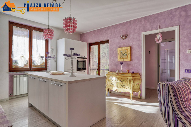 Appartamento in vendita a Lavena Ponte Tresa