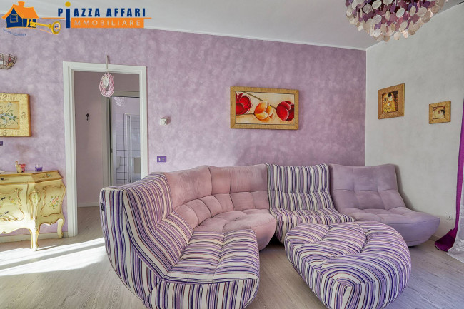 Appartamento in vendita a Lavena Ponte Tresa