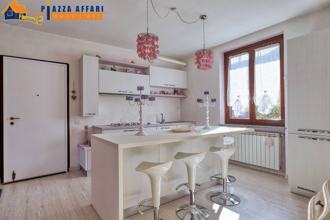 Appartamento in vendita a Lavena Ponte Tresa