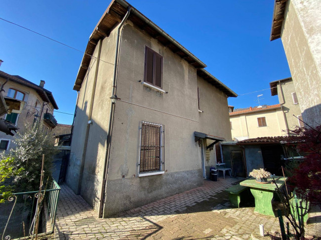 Casa singola in vendita a Cugliate-Fabiasco