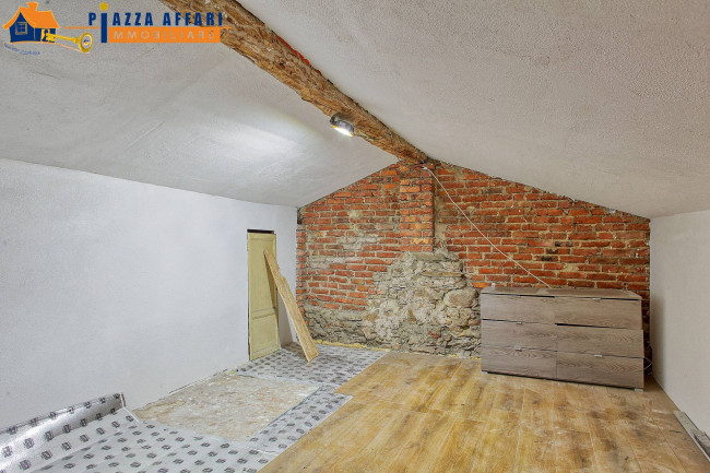 Appartamento in vendita a Cuasso al Monte