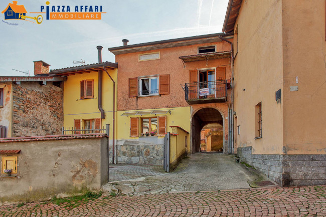 Appartamento in vendita a Cuasso al Monte