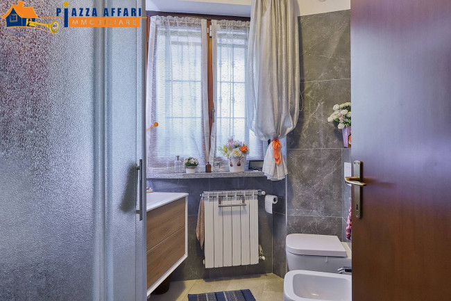 Appartamento in vendita a Brusimpiano