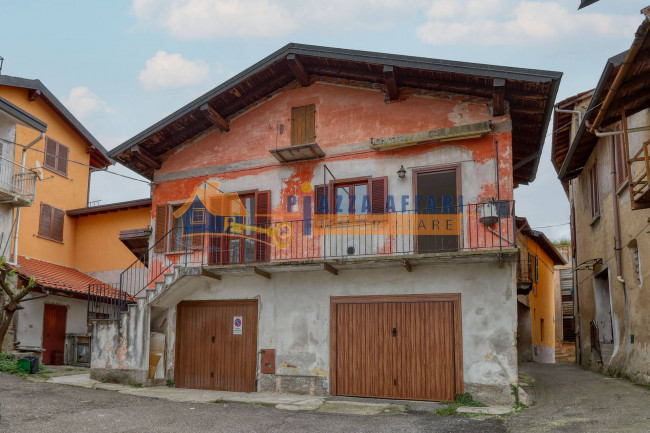 Porzione di Casa Terra / Cielo in vendita a Caronno Varesino