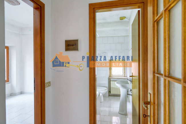 Porzione di Casa Terra / Cielo in vendita a Caronno Varesino