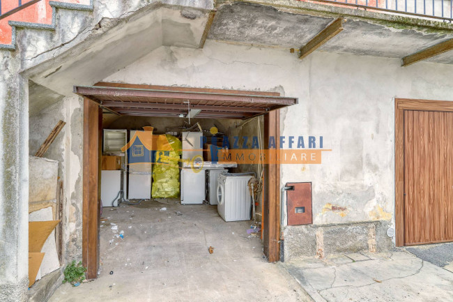 Porzione di Casa Terra / Cielo in vendita a Caronno Varesino