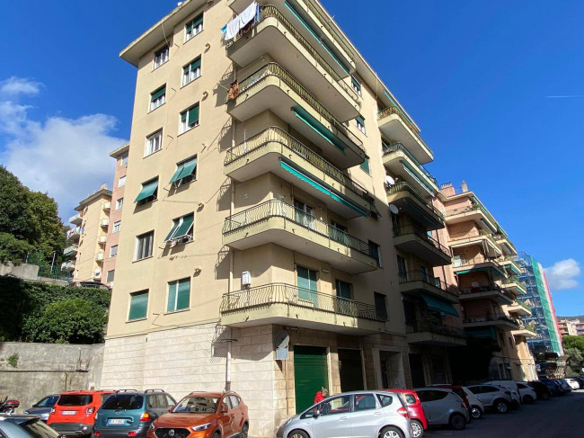 Appartamento in vendita a Genova