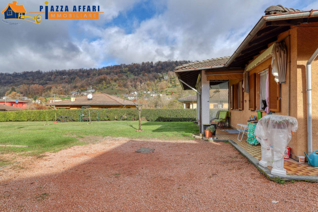 Villa in vendita a Cremenaga