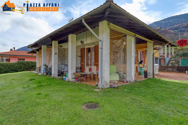 Villa in vendita a Cremenaga