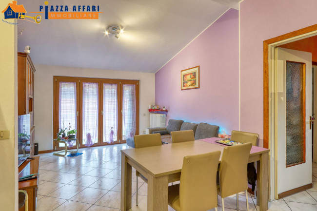 Appartamento in vendita a Marchirolo