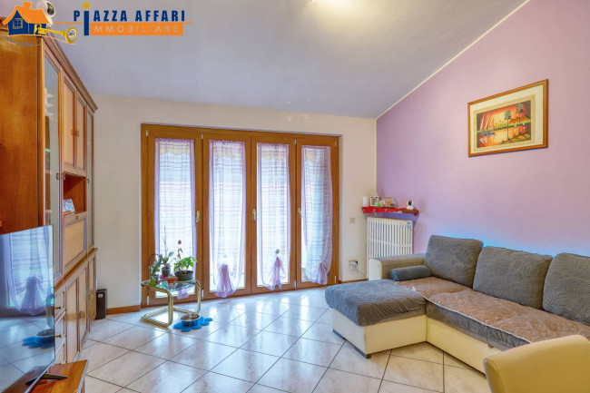 Appartamento in vendita a Marchirolo