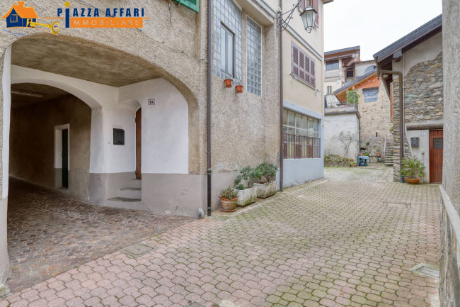 Appartamento in vendita a Marchirolo