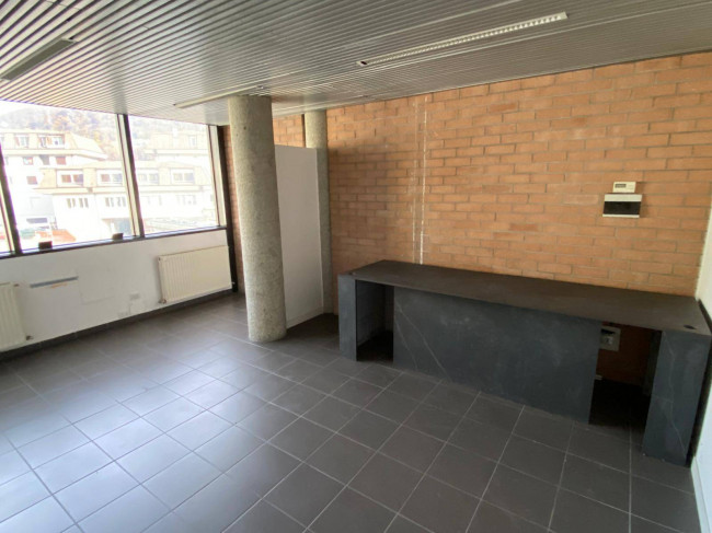 Studio/Ufficio in affitto a Lavena Ponte Tresa