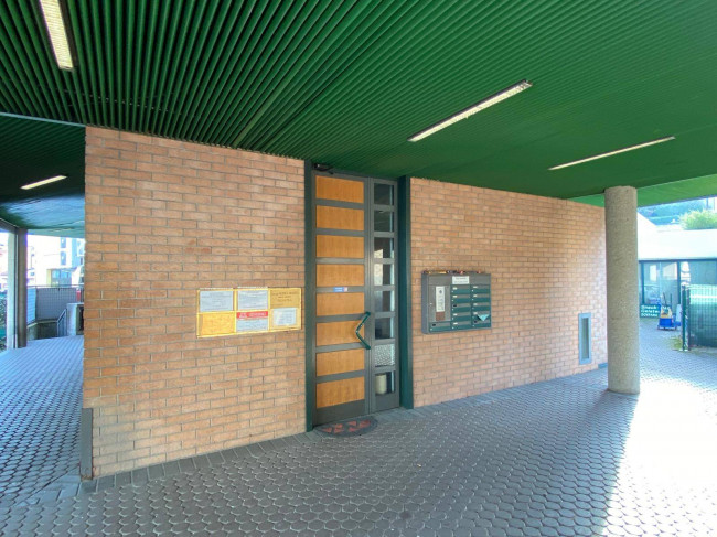 Studio/Ufficio in affitto a Lavena Ponte Tresa