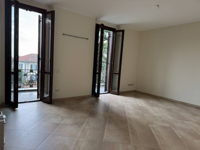 Appartamento in affitto a Caronno Varesino