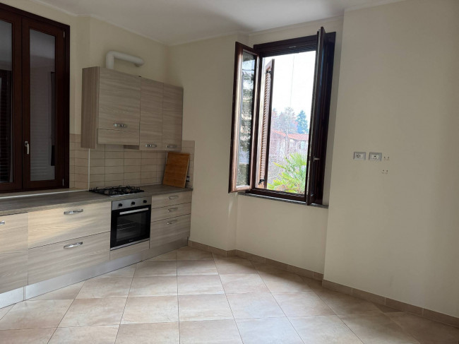 Appartamento in affitto a Caronno Varesino